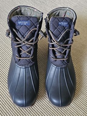 Sperry Women's Saltwater Brown Quilted Duck Boots - Size 10